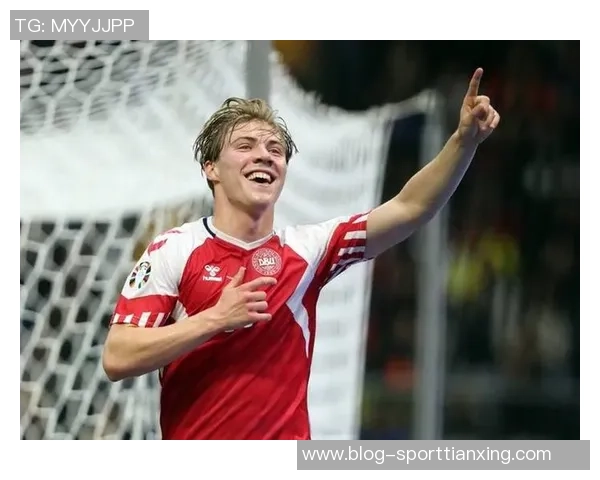 曼联解雇穆帅与滕哈赫的分手费揭秘总额达5490万镑 曼联解雇穆帅与滕哈赫的分手费揭秘总额达5490万镑